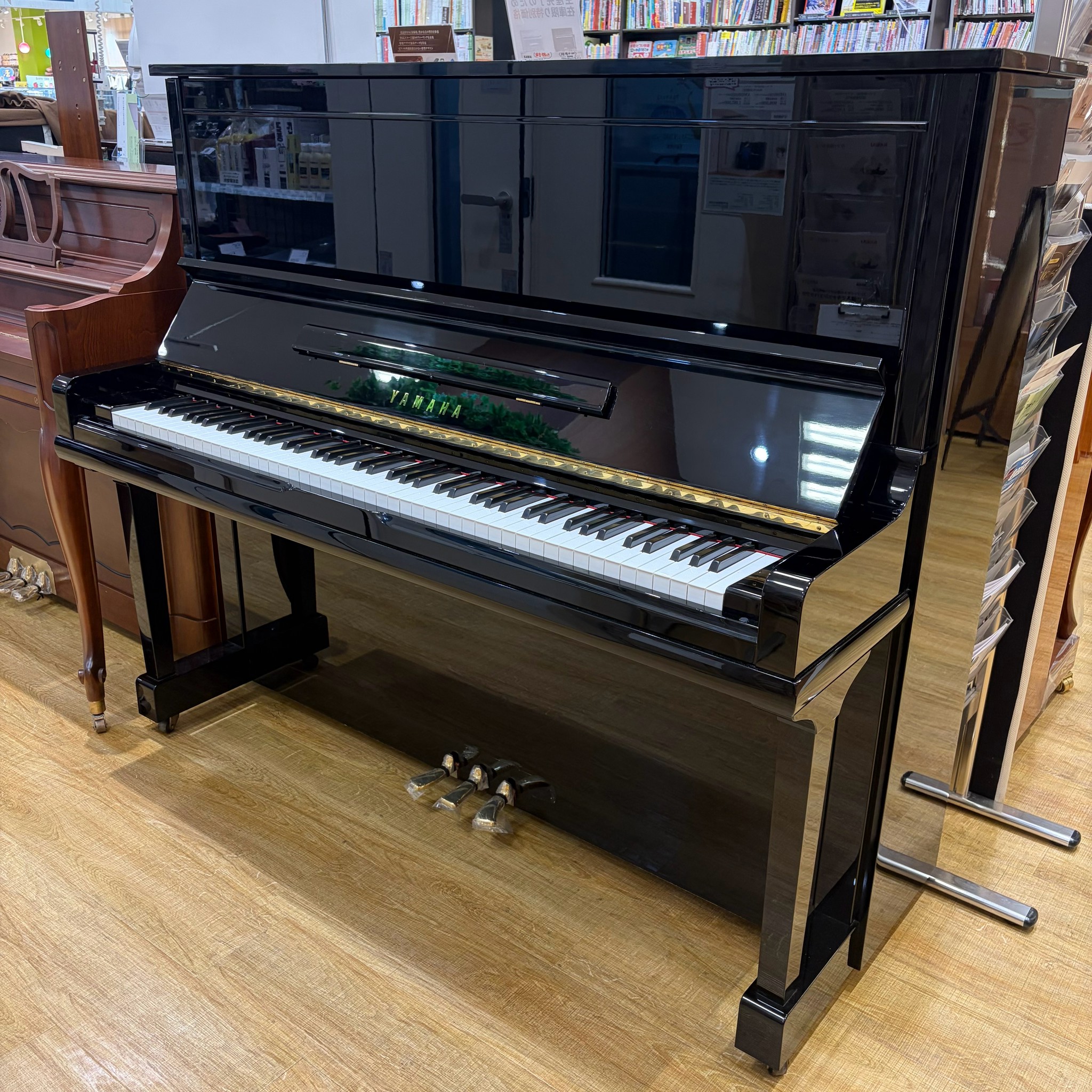中古アップライトピアノYAMAHA　U30A
