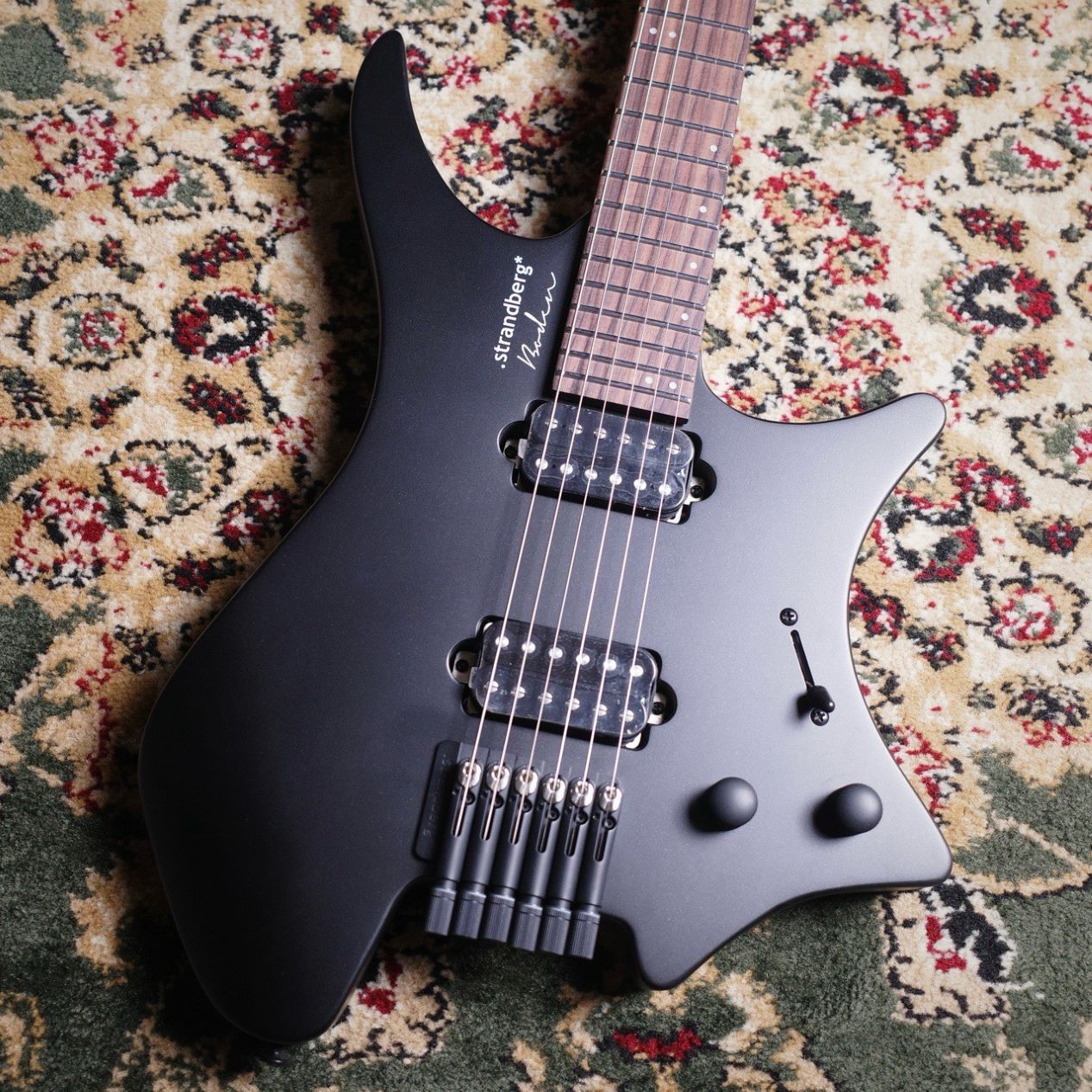 strandberg Boden Essential 6 Black Granite 【2.31kg】

¥147,400 