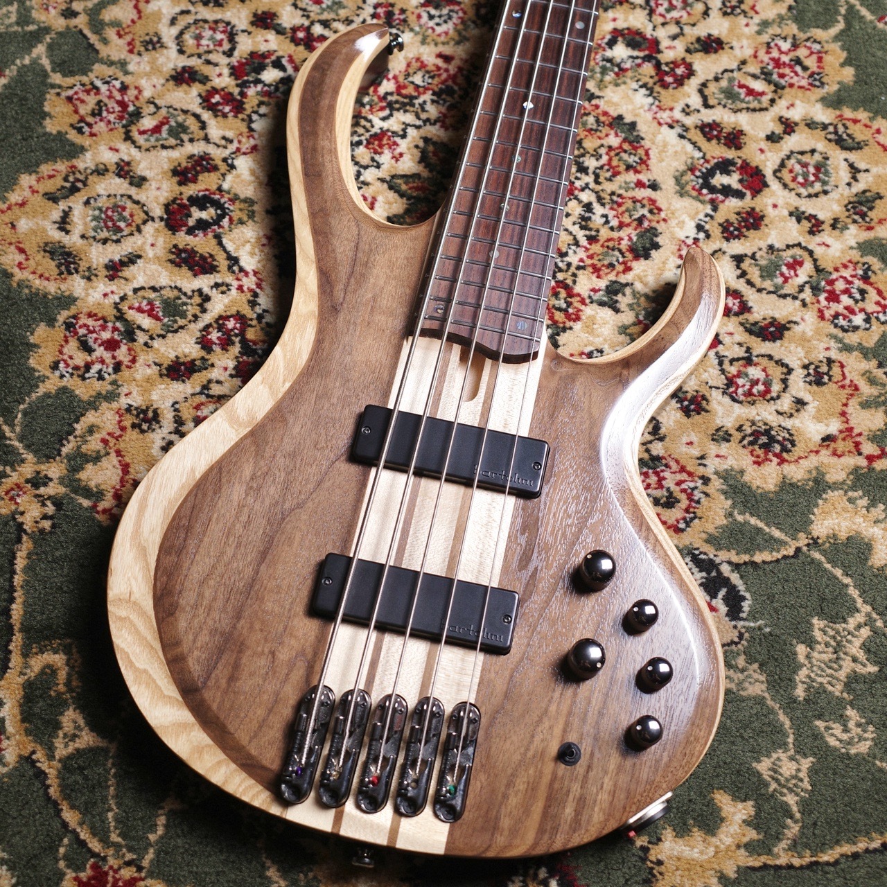 Ibanez BTB745 NTL 5弦【USED】【4.39kg】

¥73,500  