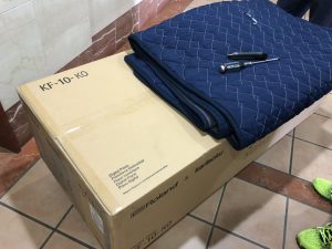 【電子ピアノ】購入した電子ピアノってどうやって家に届くの？配送組立設置の様子をご紹介