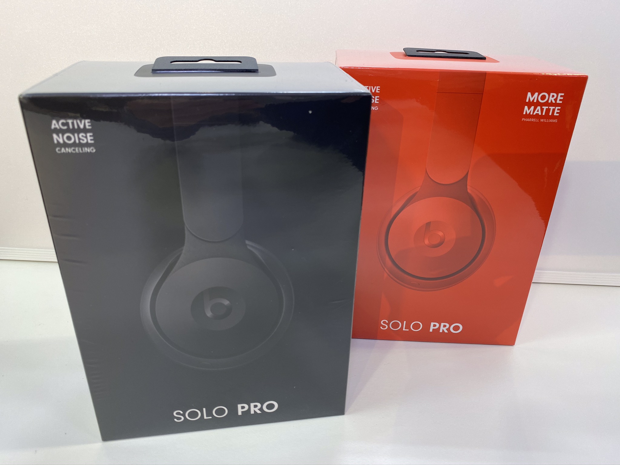 【ヘッドホン】ANCとTransparencyの2モードを搭載したbeats / Solo Pro入荷！