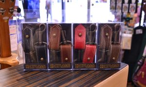 これを付ければギターストラップがカバンのショルダーストラップに変身！？【★新入荷！】