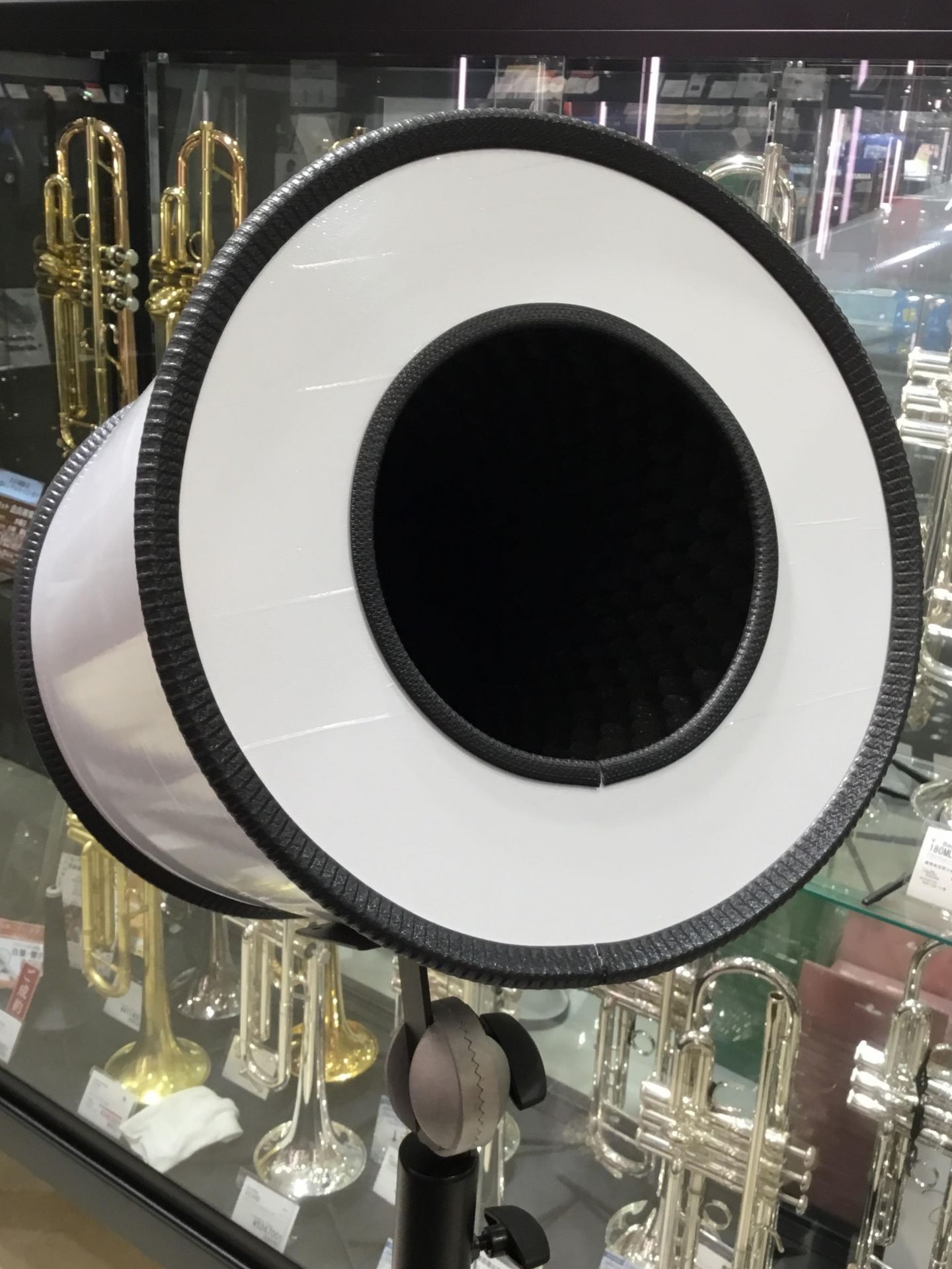 ストレスフリーなトランペット消音器「MUTE TUBE（ミュートチューブ）」
