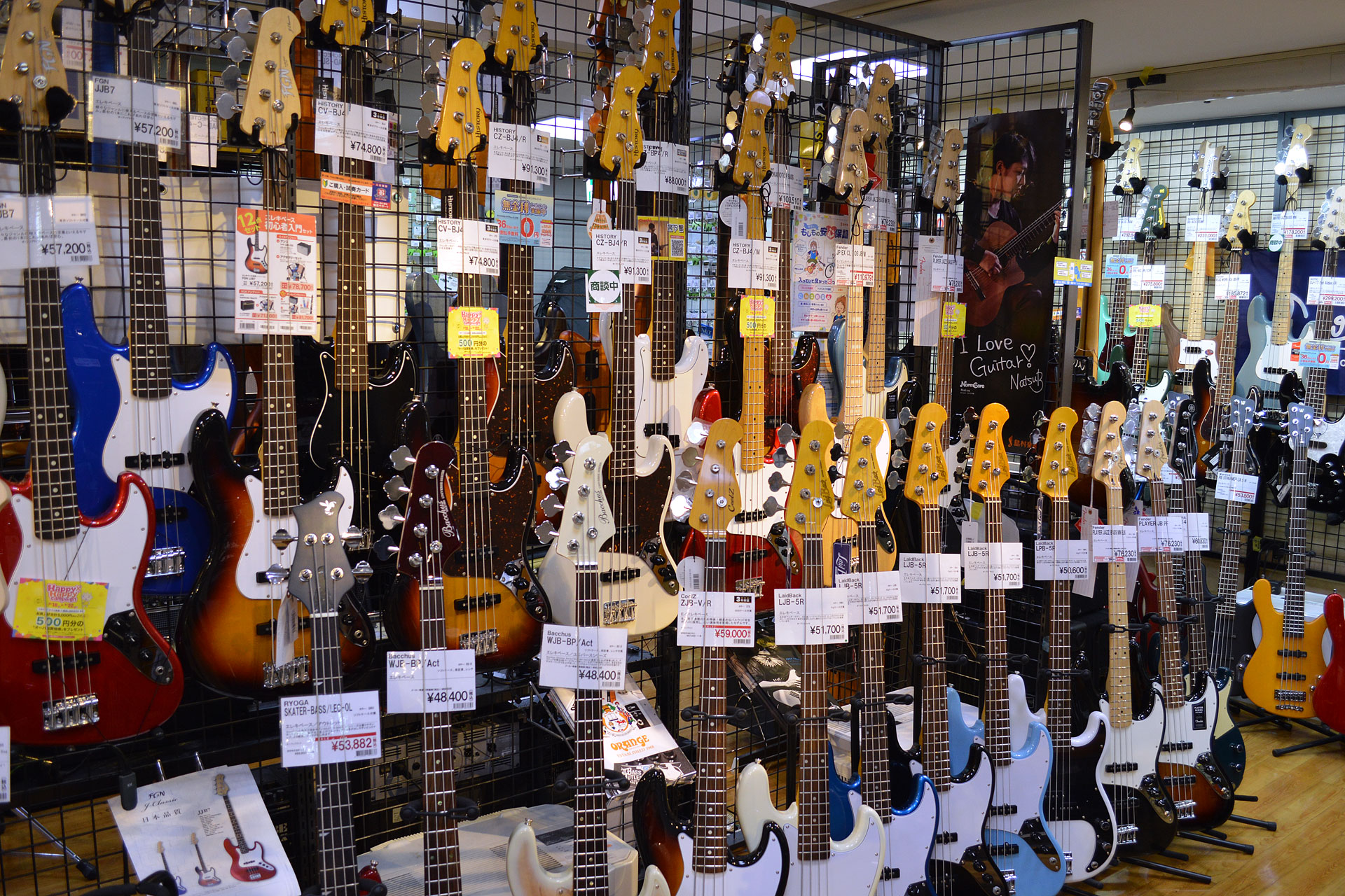 【エレキベース】Fender Jazz Bass（フェンダー・ジャズベース） 特集【デジマート 島村楽器 三宮オーパ店 掲載情報】