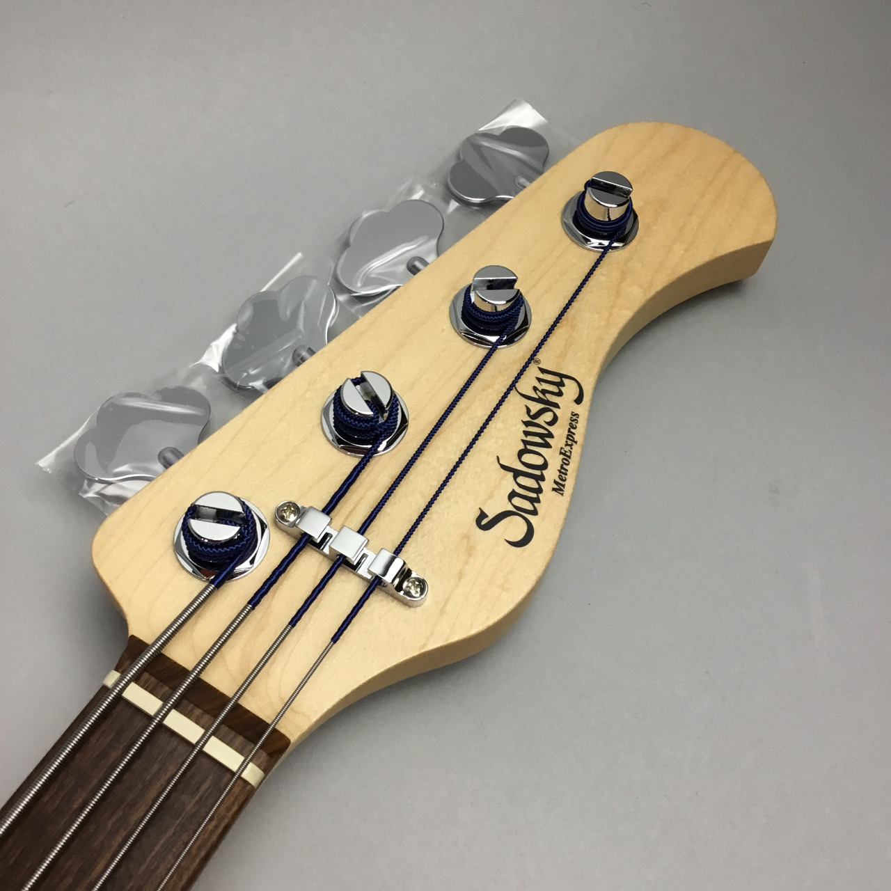 【入荷情報】日本製 Sadowsky Metroline Expressシリーズ入荷しました！