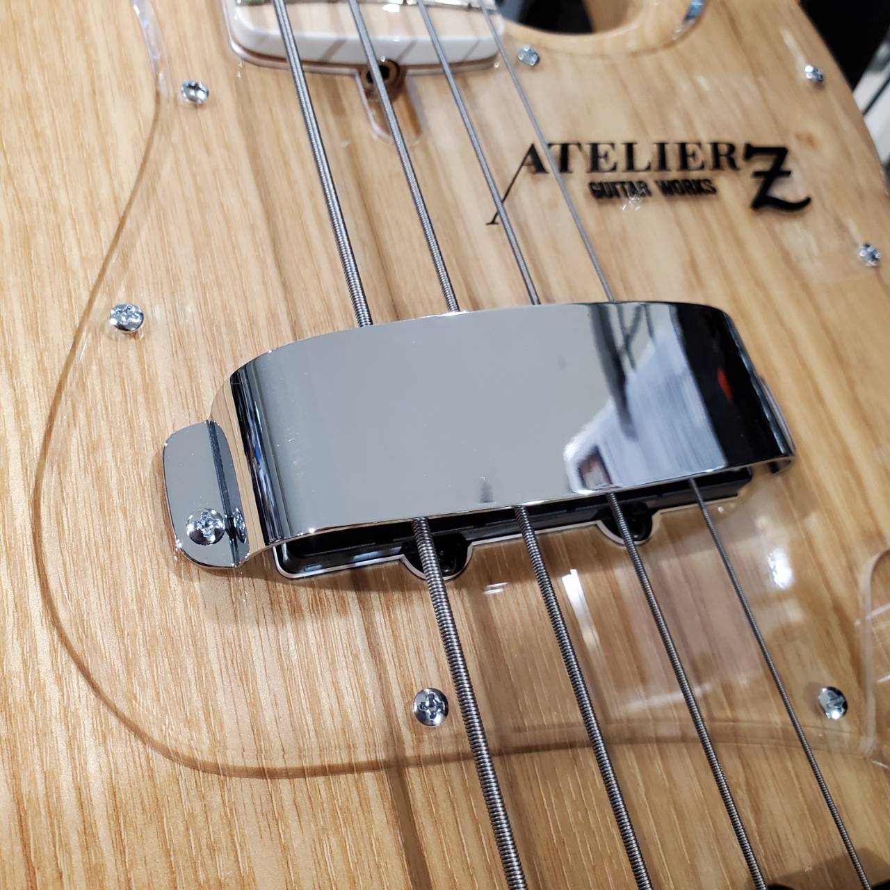 5弦ベース おすすめ ハイエンド!!ATELIER Z(アトリエZ) M245/S/M M265/S/Mの紹介！！【アトリエZ　ベース】