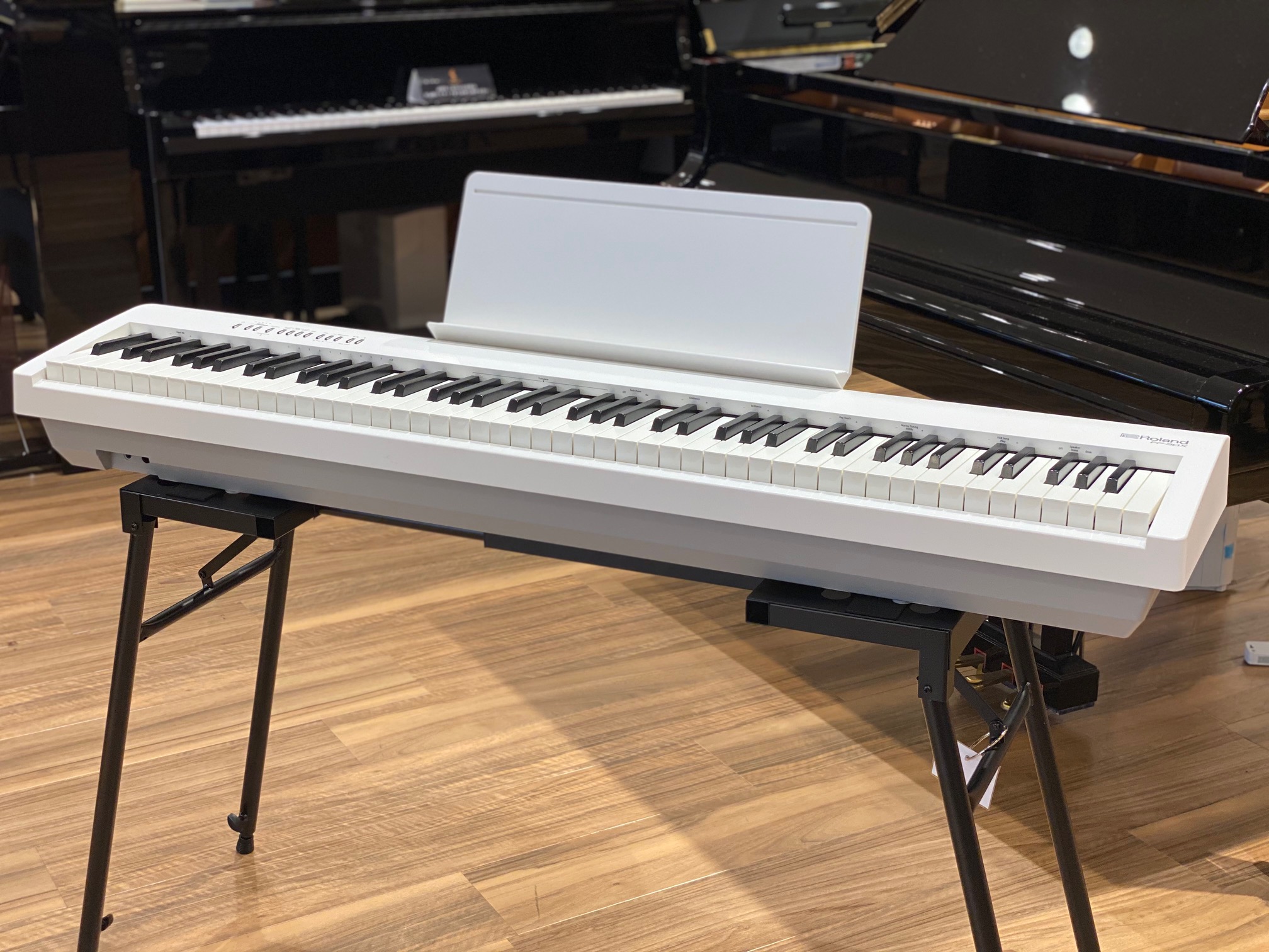 【新製品電子ピアノ】Roland「FP-30X」店頭展示開始致しました！「FP-10」と比較できます♪