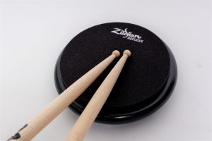 大人気ドラムトレーニングパッド「Zildjian・リフレックスコンディショニングパッド」カラーバリエーション発売