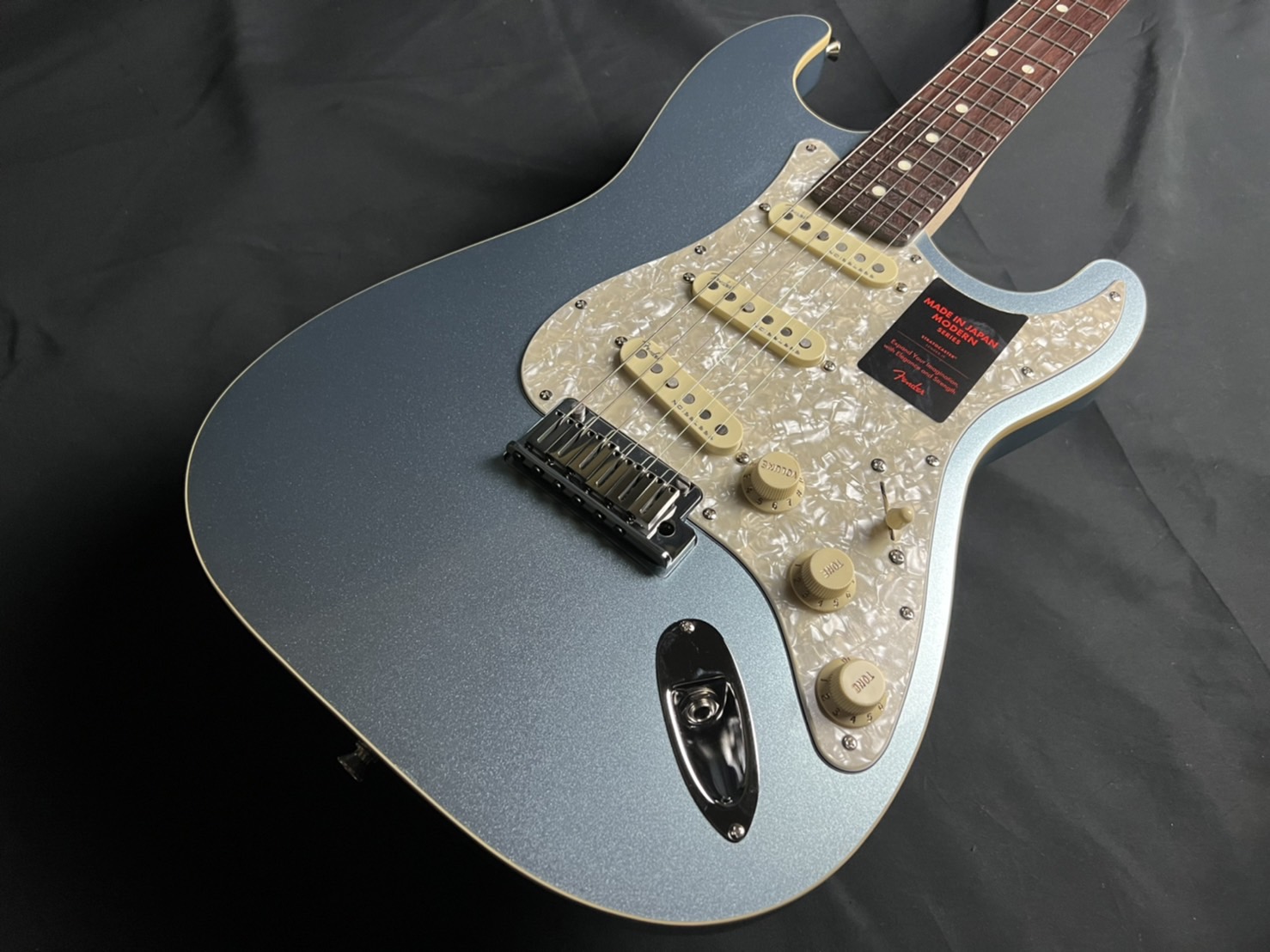 【エレキギター入荷情報】Fender　Made in Japan Modern Stratocaster Rosewood Fingerboard Mystic Ice Blue