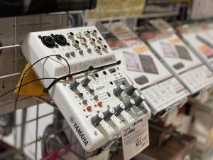 【2022年版】歌や楽器での演奏を配信する為に必要なものは？＜ライブ配信＞