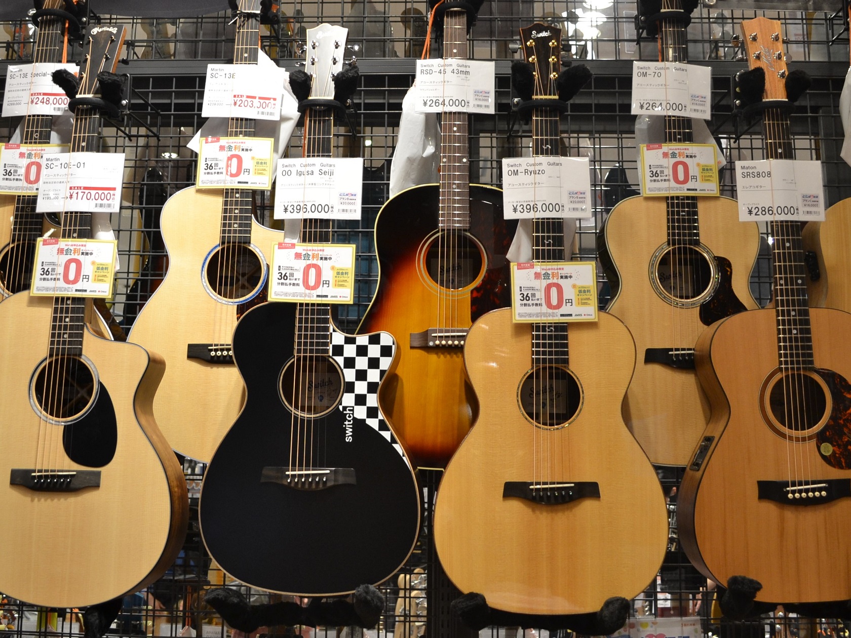 【アコースティックギター】Switch Custom Guitars 井草聖二モデル/龍藏Ryuzoモデル 販売しています