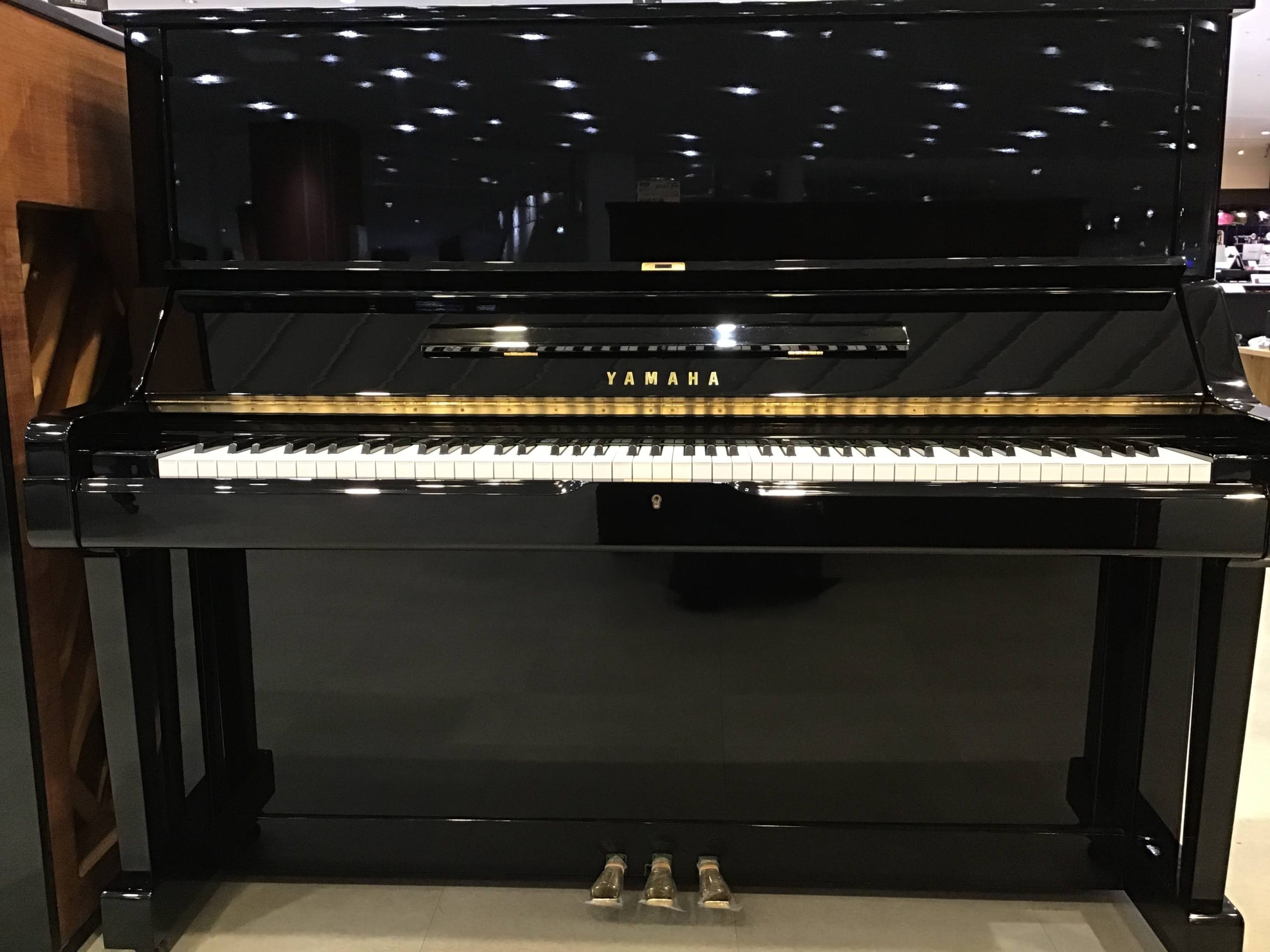 【中古アップライトピアノ】YAMAHA　UX　1980年製（＃3193301）