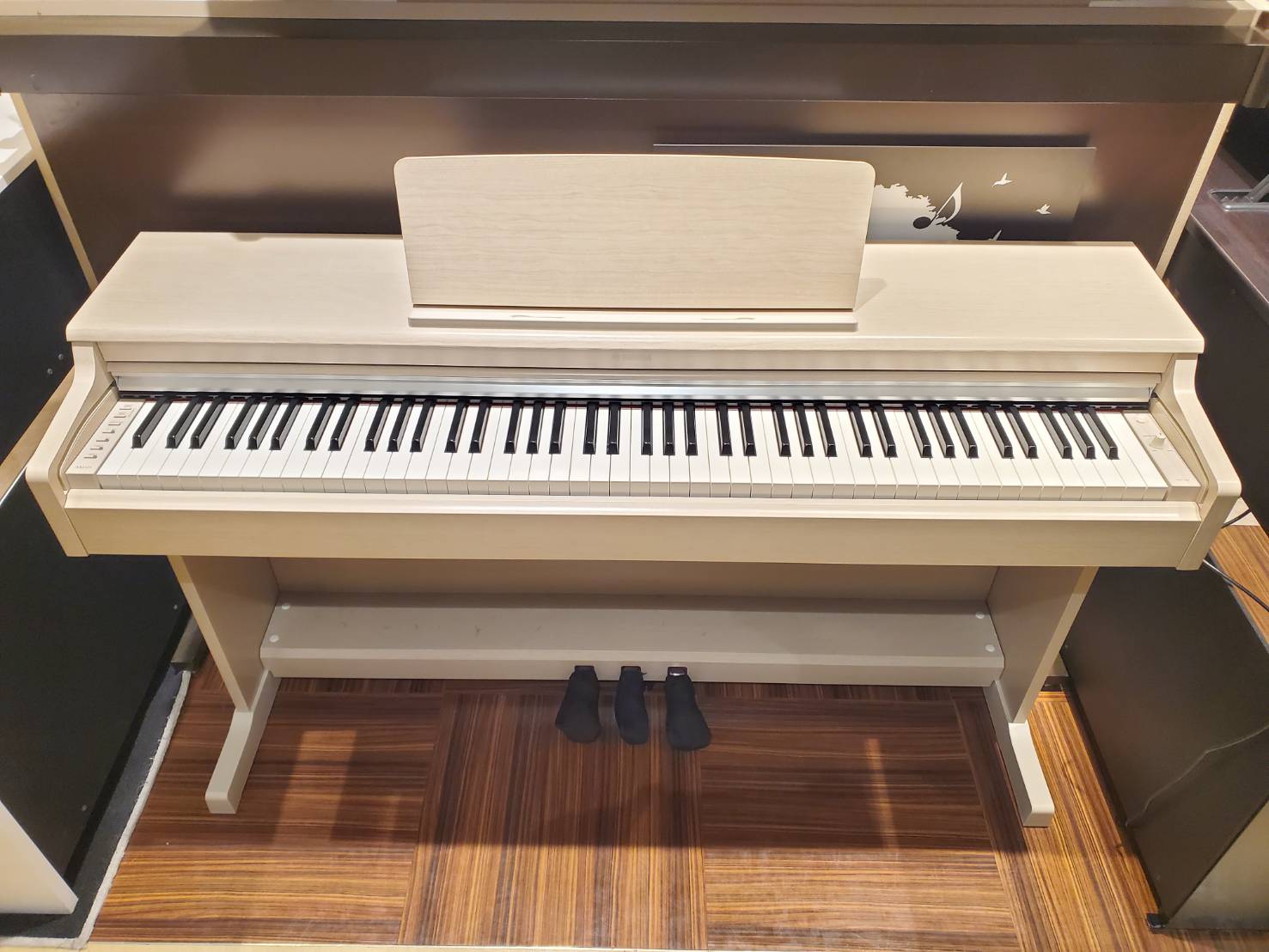 YAMAHA電子ピアノYDP-165を徹底解説！前モデルYDP-164との違いとは！？