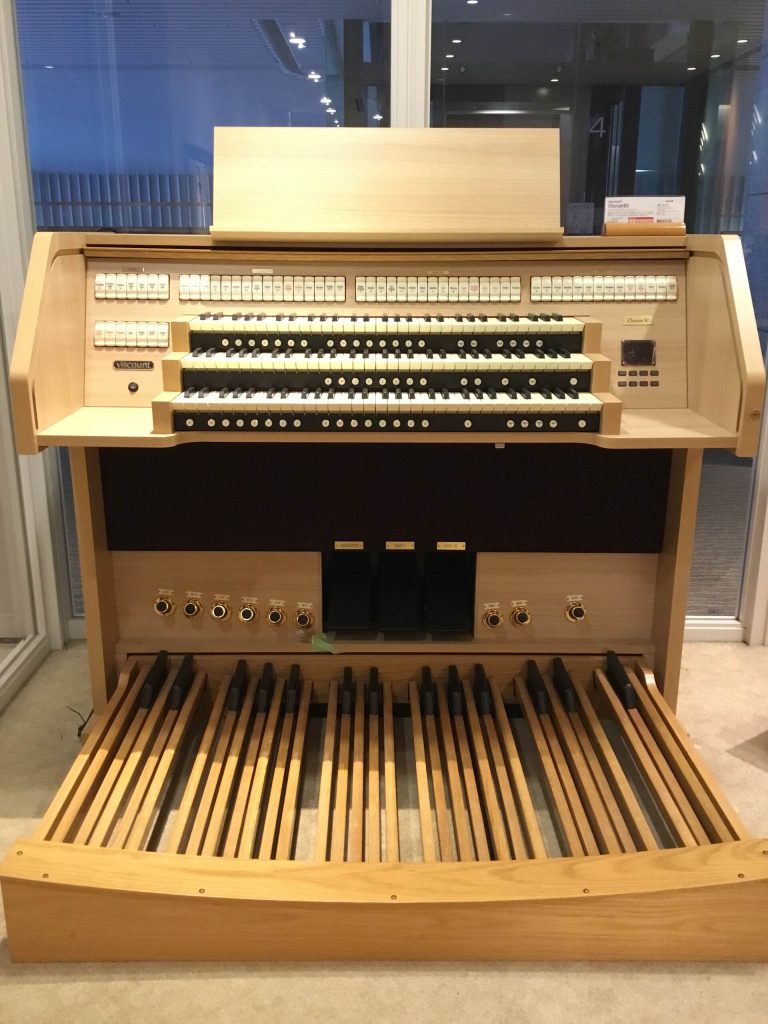 バイカウントオルガン　VISCOUNT　Chorum90 展示特価品のご案内