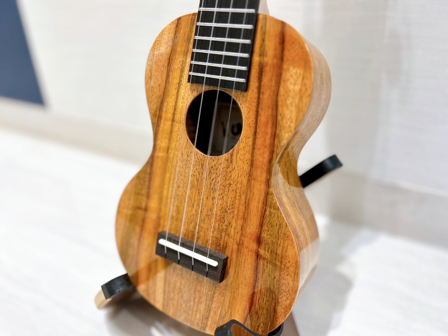丸く優しい音色が特徴！【Uma Ukulele】マンゴーモデル『UMGO-S』が再入荷致しました！