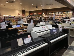 山形県で電子ピアノを買うならココです!!県内最大級の豊富な品揃えでお待ちしております!!