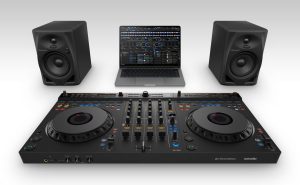 AlphaTheta/PioneerDJの新たなPCDJコントローラーDDJ-GRV6が発売開始！当店にも入荷しました！