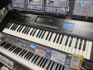シンセサイザーRoland JUNO-D6|9年ぶりの新作！入門にも最適なお手軽シンセが当店でもお試しいただけます！