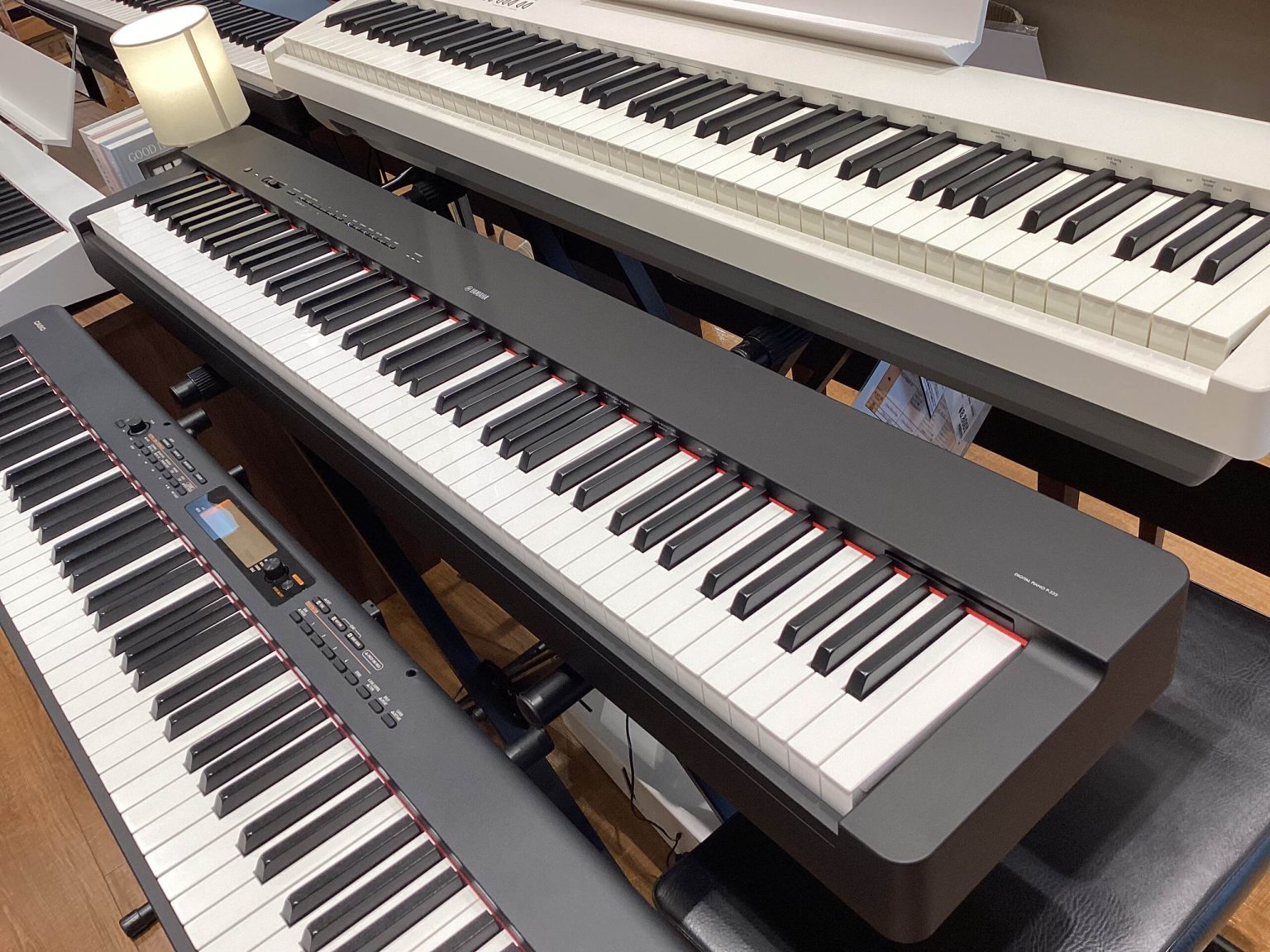 や*ま様 【極美品】ヤマハ YAMAHA P-225 電子ピアノ】YAMAHA P-225入荷しました！コンパクトで持ち運びも可能