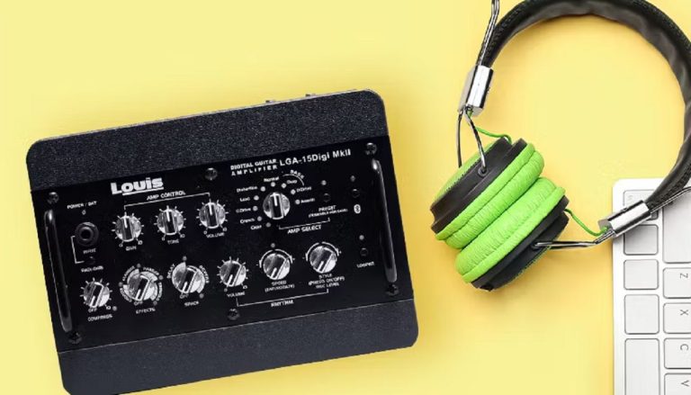 自宅でも使えるおすすめアンプ紹介！ギター初心者向けの使い方講座も！