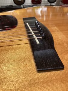 中古アコースティックギター選びはここを見て！！！