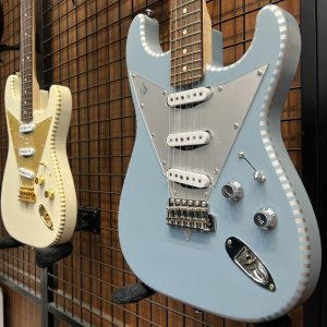 ここでしか手に入らない！Caramel’s Guitar Kitche STS-1特別仕様ガイド