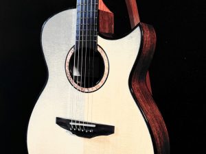 HIRAMITSU GUITARS『OOO-S German/Honduras』入荷のご案内♪