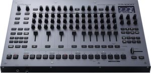 【納期未定】Roland TR-1000 【純粋なアナログ音源を搭載したリズムマシン】