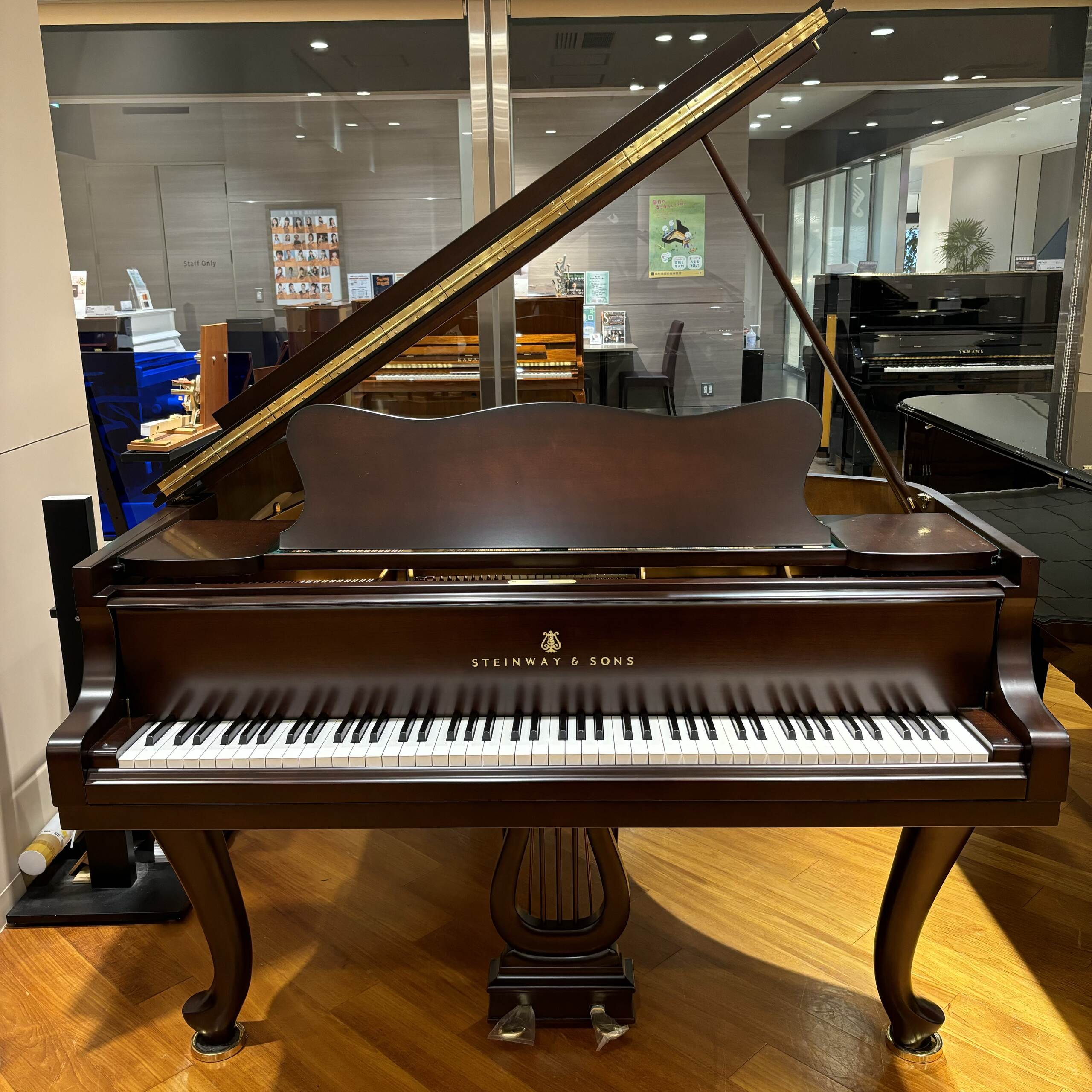 【中古グランドピアノ】STEINWAY＆SONS / O-180 1974年製