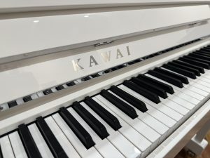 【生産完了】KAWAIアップライトピアノ「K-114SX（WH）」最終入荷！特別価格でご案内