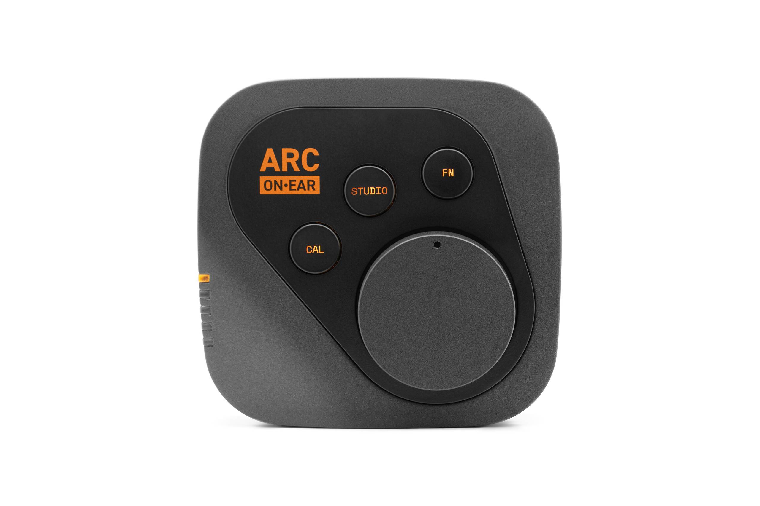 IK Multimedia ARC ON・EAR登場！DAC内蔵ポータブルヘッドアンプ