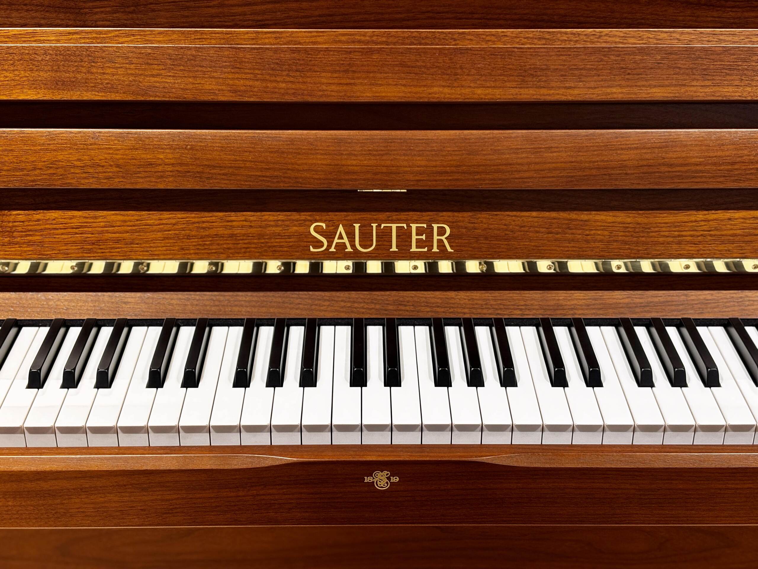 SAUTER ピアノ -時を越えて響く、伝統の音色-