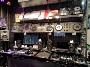 【DJ】関西で始めたい人は梅田茶屋町店へ！！~店舗展示機状況~