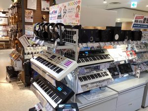 YAMAHA・Roland・KORG人気定番シンセサイザー・キーボード紹介！【最新機種随時入荷】