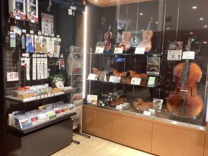 ヴァイオリン選びはららぽーと海老名店へ！
