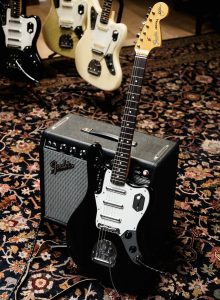 【The smiths,UKロックお好きな方へ】限定生産！11月17日時点で在庫ございます。Johnny Marr Signature Special Jaguarの受注受付中！！！