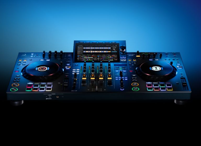 【2026年最新】これからDJを始める初心者向け！オススメ機材はコレ！