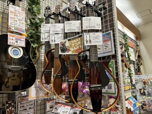 音量を気にせずしっかり練習！ヤマハ サイレントギターをレイクタウンで試してみませんか
