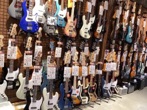 【エレキベース特価品セール開催中】展示品入れ替えにつき1本限定、特別価格ベースのご案内