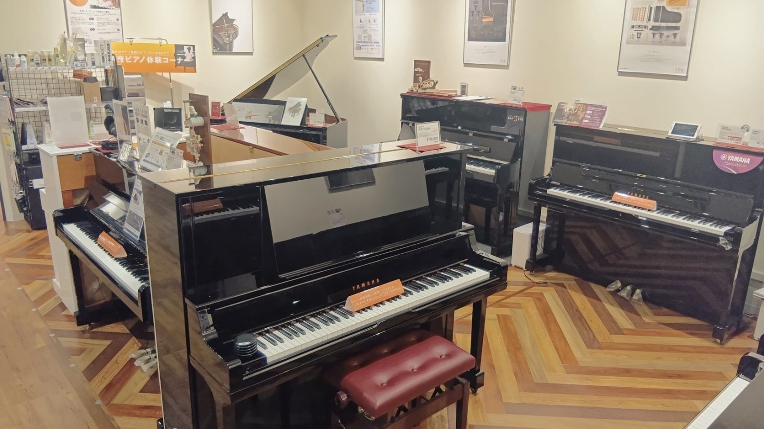 ☆最新☆【アップライトピアノ】展示品のご紹介 ｜ エミテラス所沢店