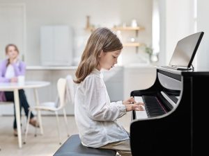 【レッスン向け必見】ヤマハ「クラビノーバ」は何が違う？失敗しない電子ピアノの選び方と、CLP全モデル展示の有明ガーデン店での比較体験のススメ