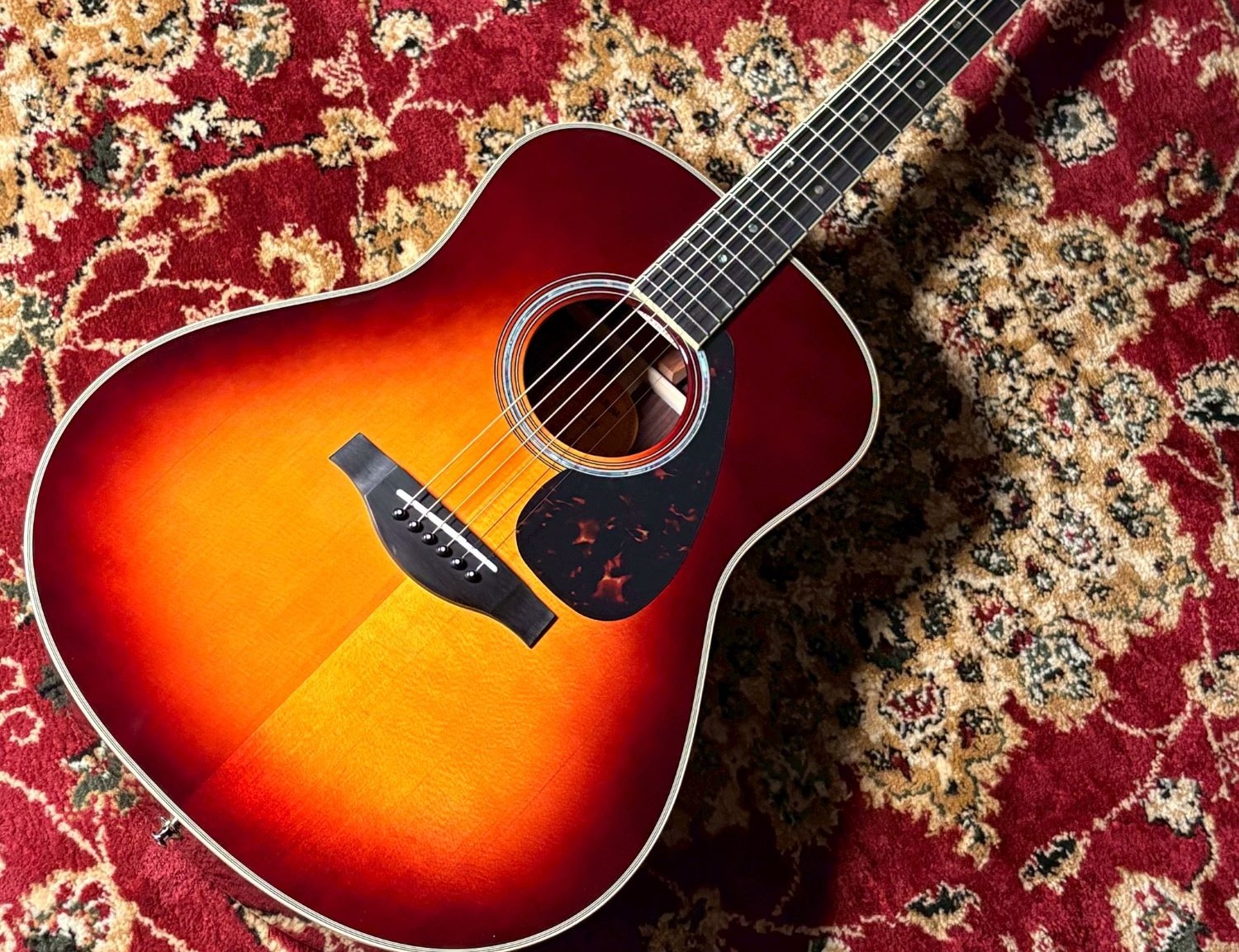 YAMAHA LL16 ARE Brown Sunburst 大分店に入荷！オール単板の新時代
