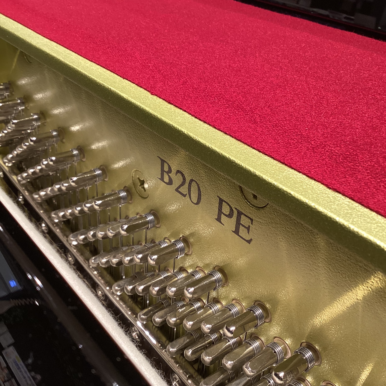 【アップライトピアノ入荷情報】YAMAHA（ヤマハ）B20/BP（黒鏡面仕上げ）展示開始しました！