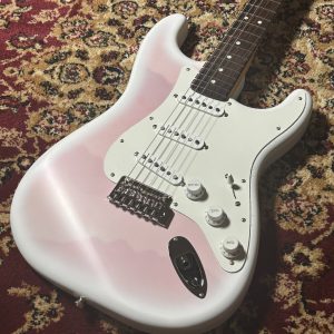 夏のボーナスにおすすめ！Fender2026限定モデル展示中♪