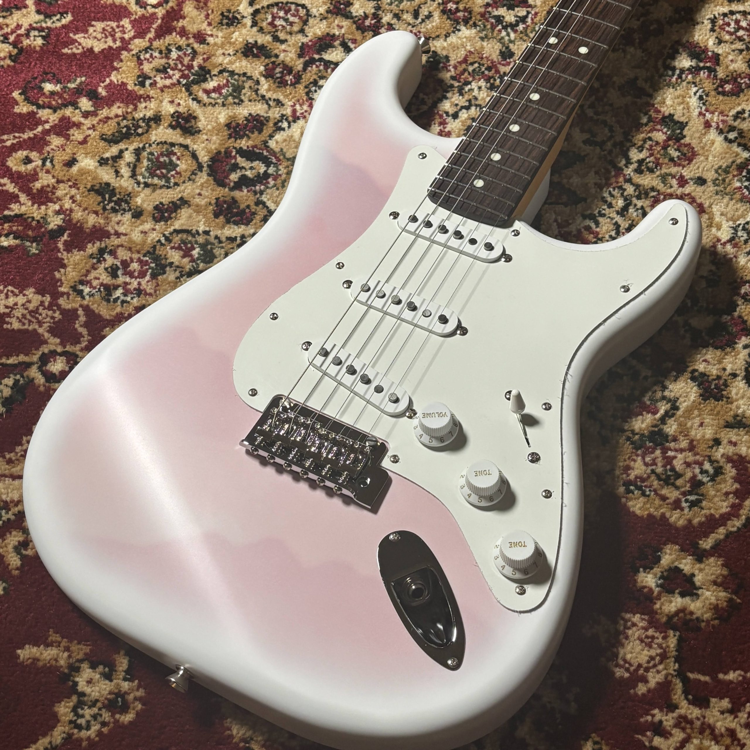 夏のボーナスにおすすめ！Fender2026限定モデル展示中♪