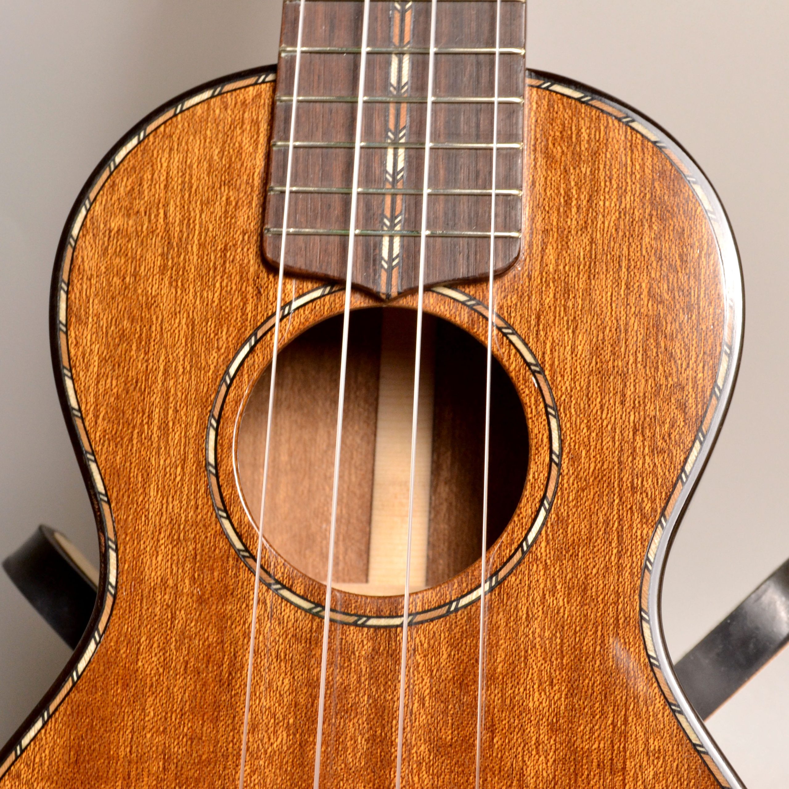 【個人製作家ウクレレ】Soa Guitars (ソウアギター) 当店オーダーの限定オリジナルカスタムモデル！