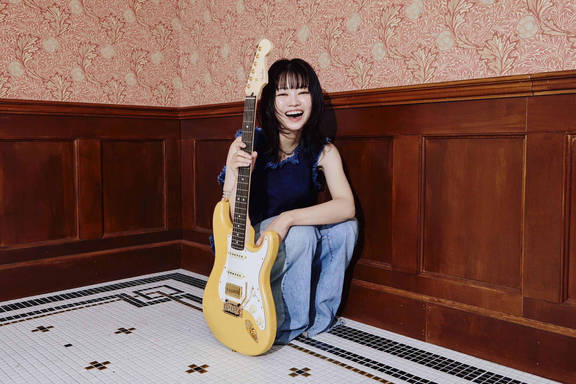 薄型ボディ＆新設計PUを搭載！弓木英梨乃の奏法と美学を結実させた『Fender Erino Yumiki Stratocaster®』