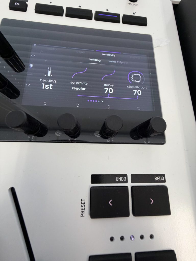 Expressive E Osmose CE | 3軸検知の革新的鍵盤を搭載したMIDI
