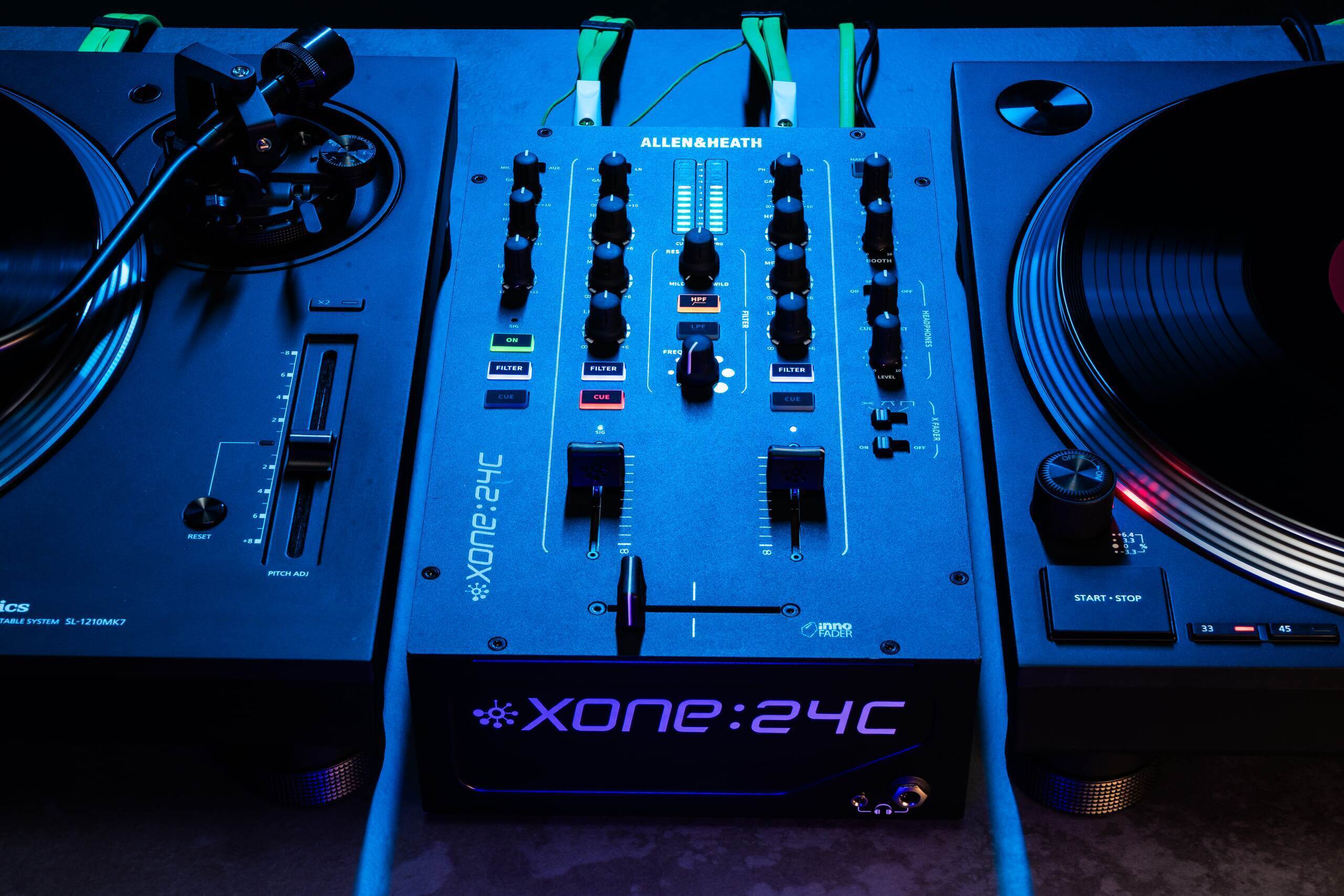 Allen ＆ Heath【Xone:24C】2025年10月22日発売!!
