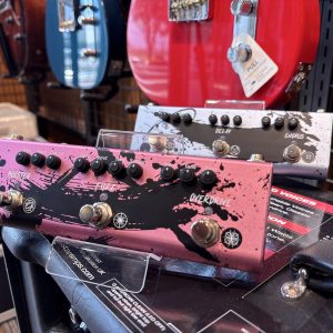 【入荷情報】Donner x MIYAVI Double Swords RED＆BLUE展示中!!